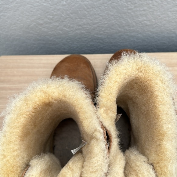 Uggs Women’s Bailey Bow ll Chestnut - Picture 5 of 6